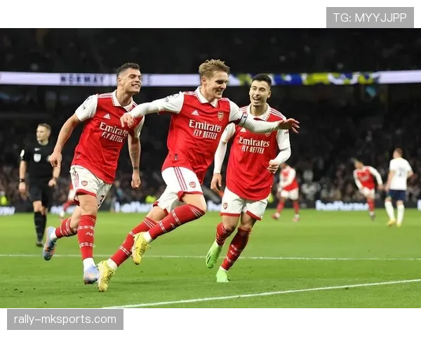 热那亚进攻效率显著提升，球队整体表现强势