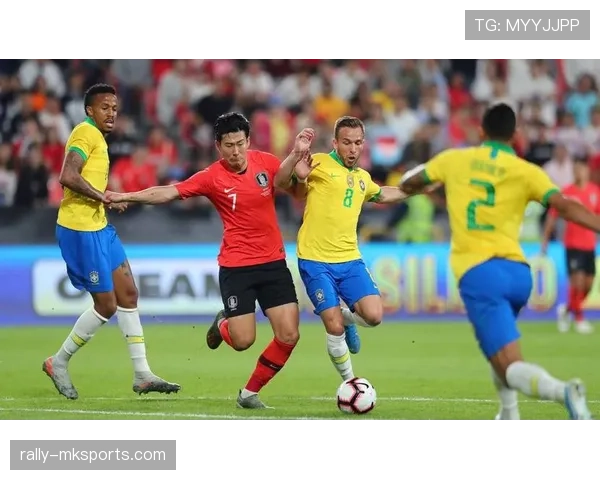 巴西队高压逼抢战术闪耀世界杯，引领足坛新潮流