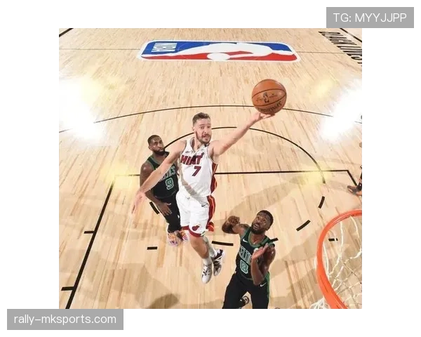 戈兰德拉季奇通过突破拉开空间 提升团队进攻效率