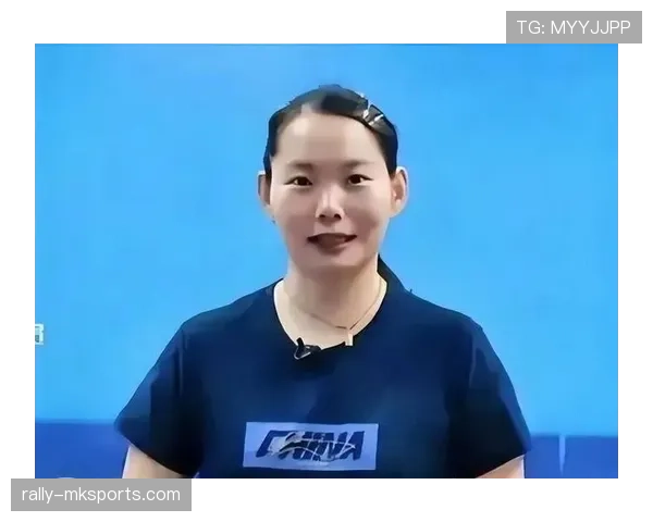 何卓佳训练完直接拎爱马仕去吃火锅，这反差谁懂