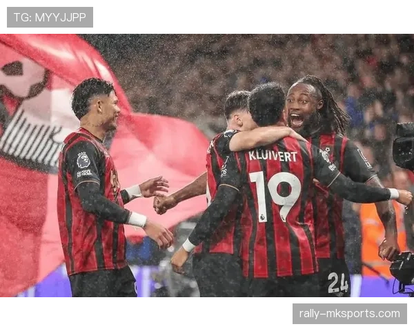 曼联关键比赛抗压能力不足，对赛季争冠形势形成制约与考验